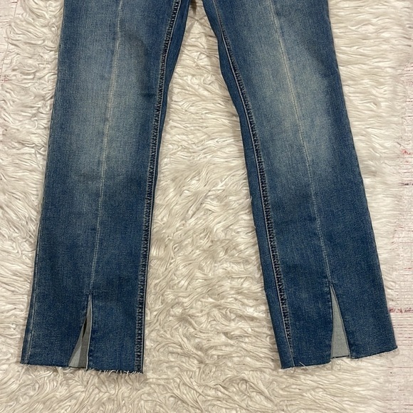 Free People Cropped Button Fly Front Slit Frayed Hem Denim Jeans - Picture 5 of 11